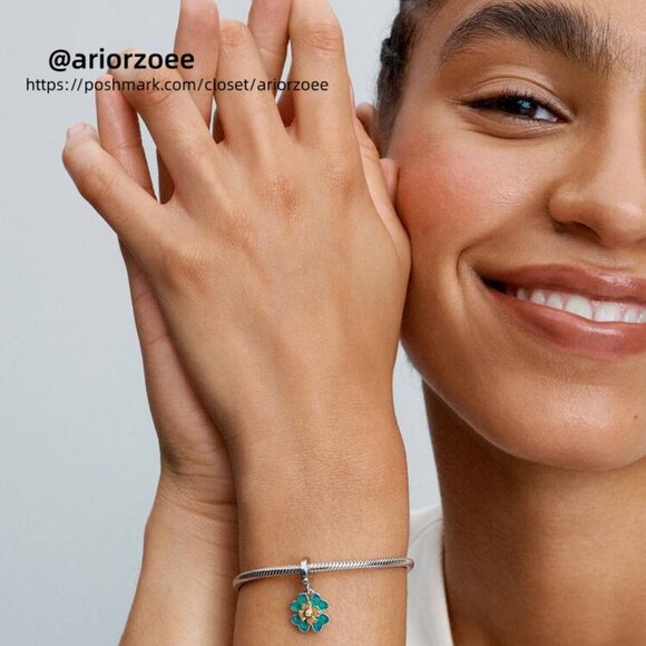 Pandora Spinnable Four Leaf Diamond Dangle Charm - Picture 4 of 6